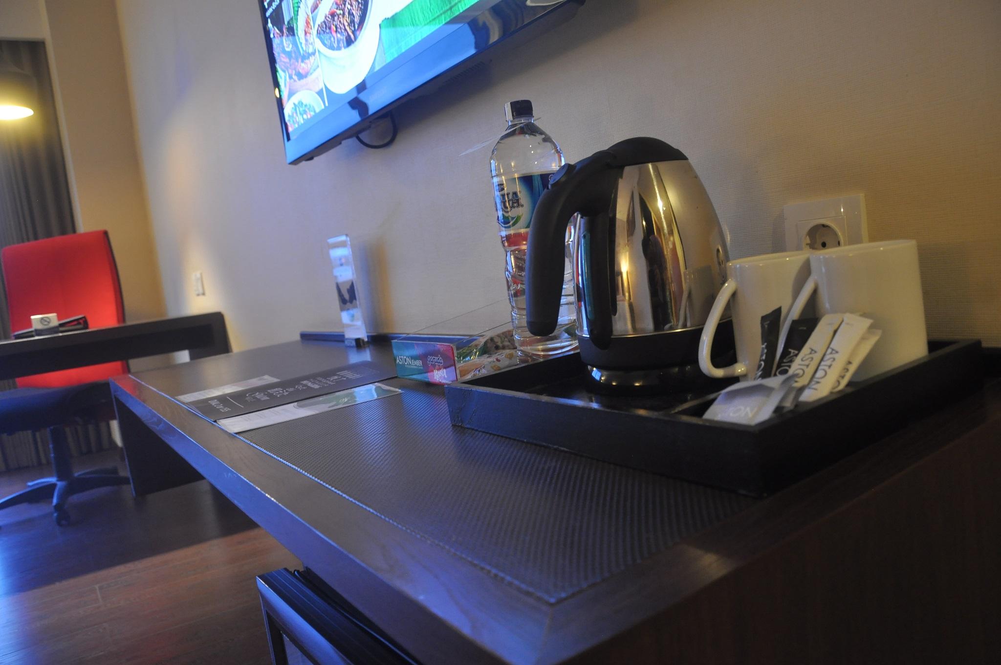 Aston Jember Hotel & Conference Center Экстерьер фото