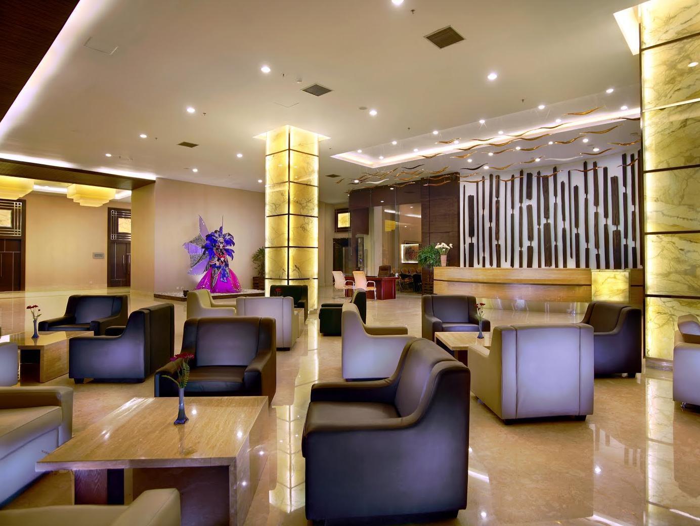 Aston Jember Hotel & Conference Center Экстерьер фото
