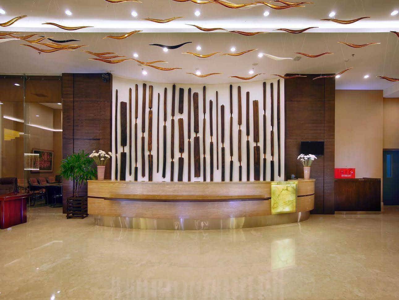 Aston Jember Hotel & Conference Center Экстерьер фото